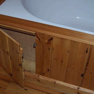 concealed-cupboard-under-bath